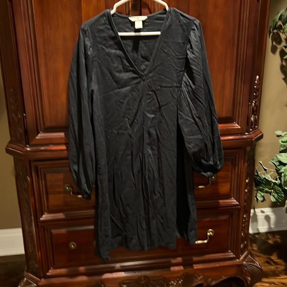 H & M loose below knee dress m new without tags